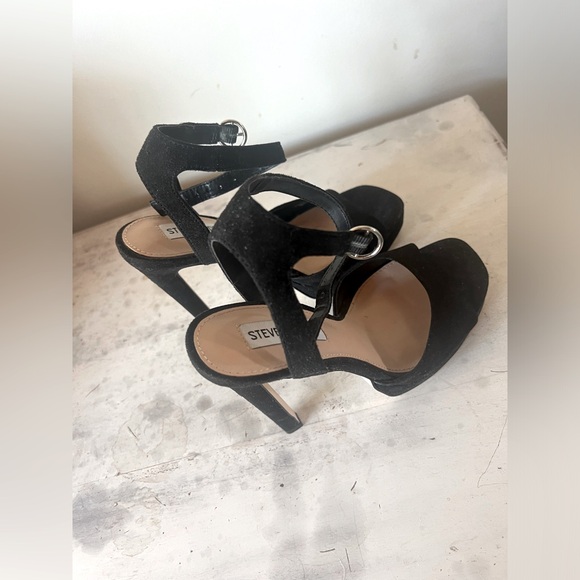 Steve Madden Platform High Heels in Black. Size 7.5. - Picture 4 of 5